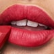 AVON Ultra Matte Lippenstift - Boom Boom Rouge